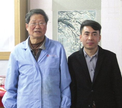 苏裱非遗优发国际人：经他的手破烂的古画又活了